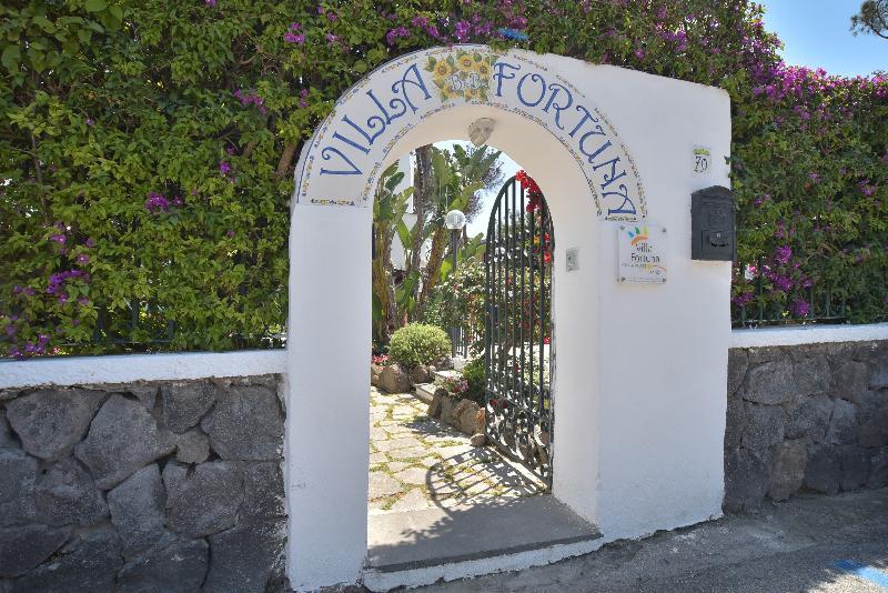 Villa Fortuna Holiday Resort Ísquia Exterior foto